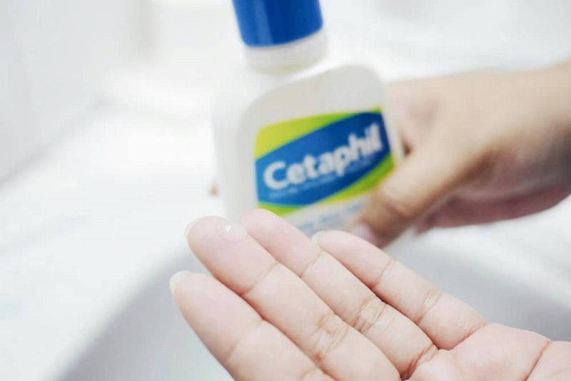 Hướng dẫn sử dụng sữa rửa mặt Cetaphil