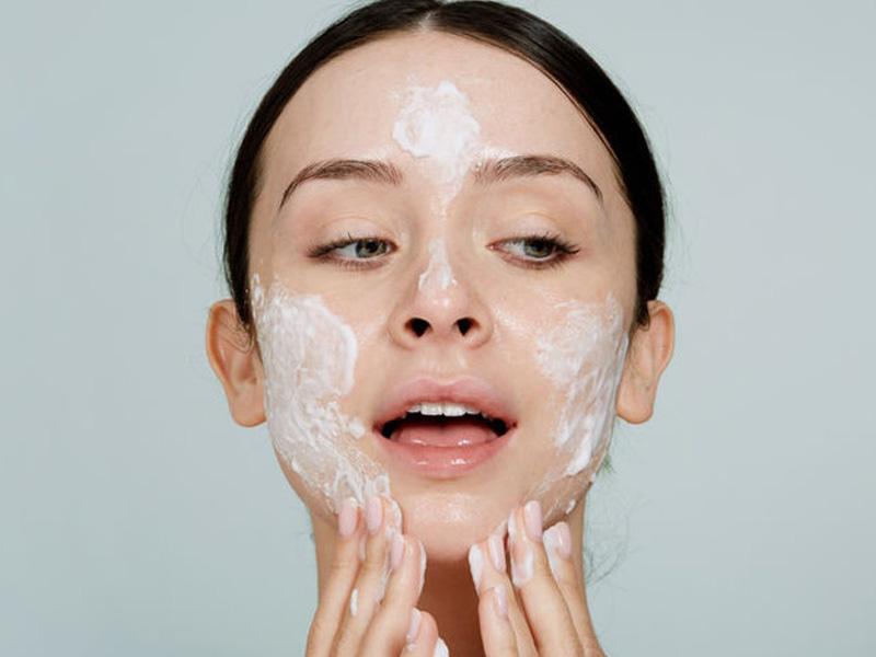 Cách chọn sữa rửa mặt gạo